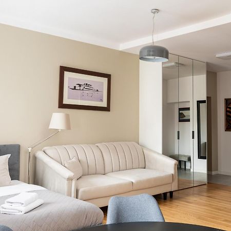 Piekna Grey Studio Warszawa Eksteriør billede
